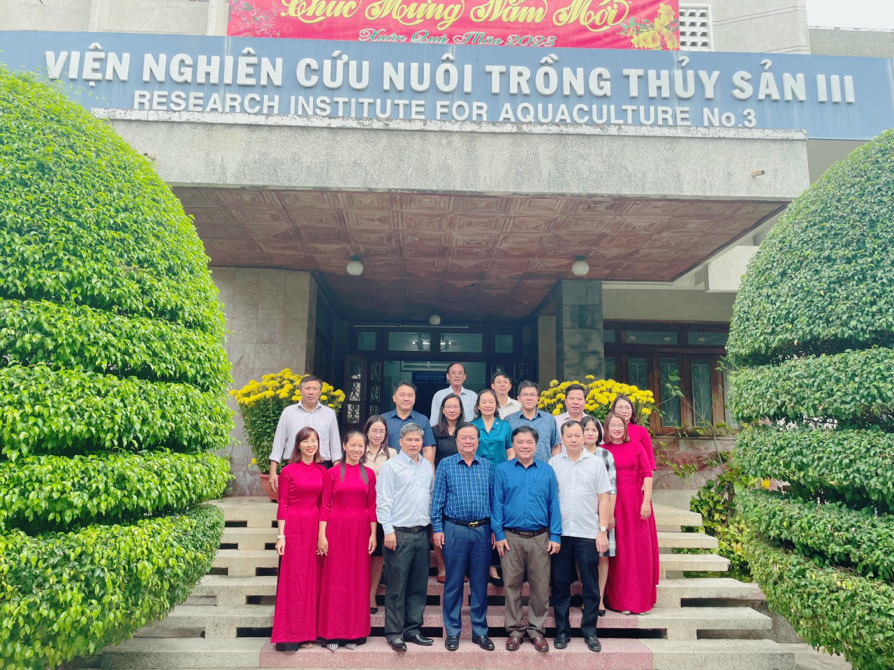 Bộ trưởng Bộ Nông nghiệp và phát triển nông thôn Lê Minh Hoan đến thăm và làm việc tại Viện Nghiên cứu Nuôi trồng thủy sản III TẠI VIỆN NGHIÊN CỨU NUÔI TRỒNG THỦY SẢN III