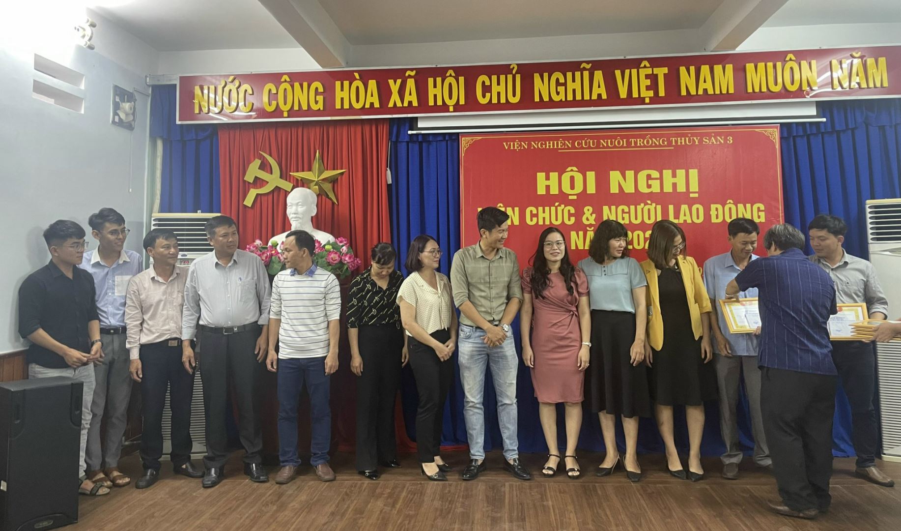 HỘI NGHỊ CÔNG CHỨC, VIÊN CHỨC, VÀ NGƯỜI LAO ĐỘNG NĂM 2022 CỦA VIỆN NGHIÊN CỨU NUÔI TRỒNG THỦY SẢN III