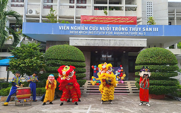 Tổ chức ngày hội “Vui Tết Trung thu” năm 2025 cho các cháu thiếu niên, nhi đống của Viện Nghiên cứu Nuôi trồng thủy sản III